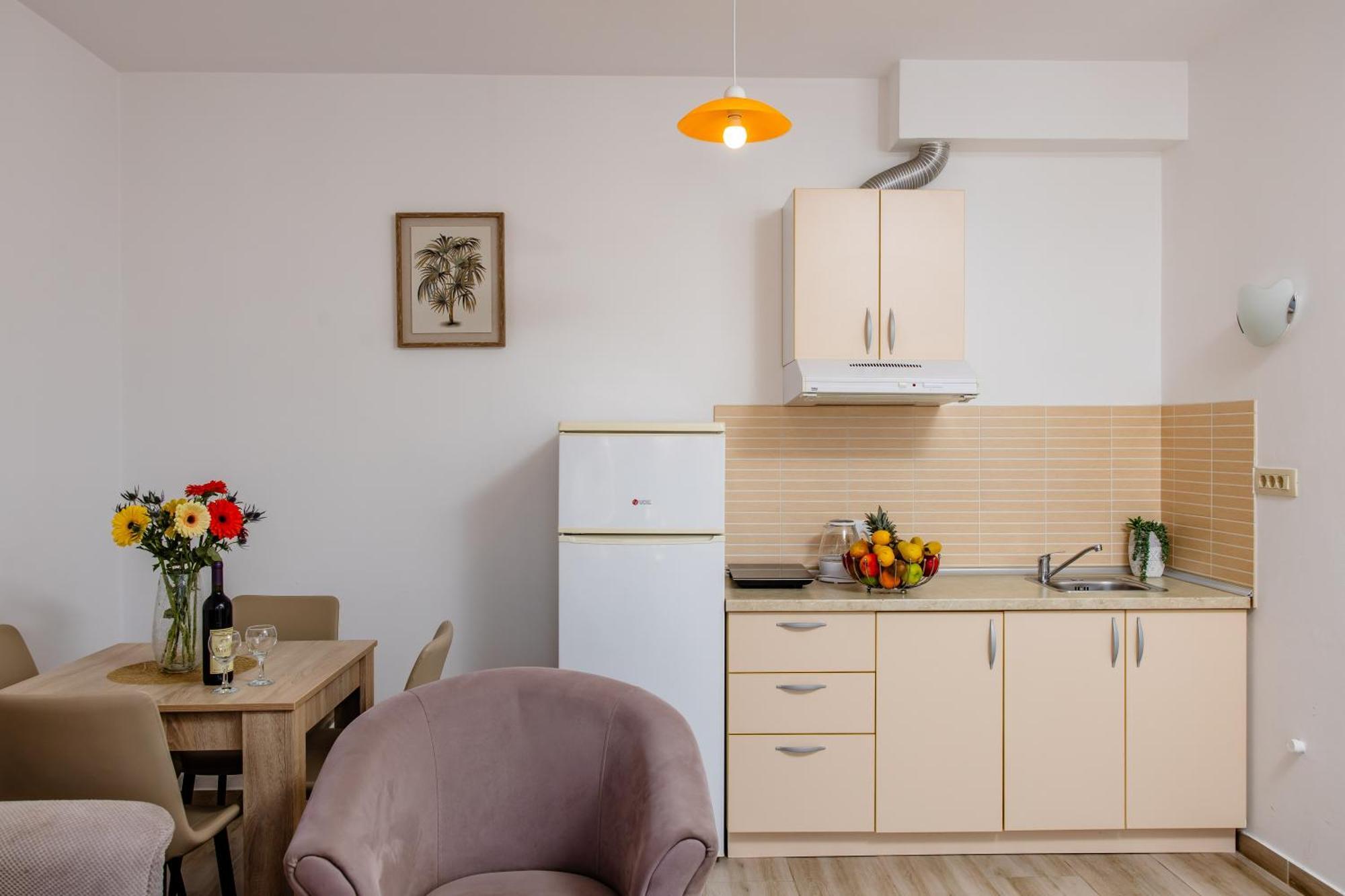 Arvala Apartments Μπούντβα Δωμάτιο φωτογραφία