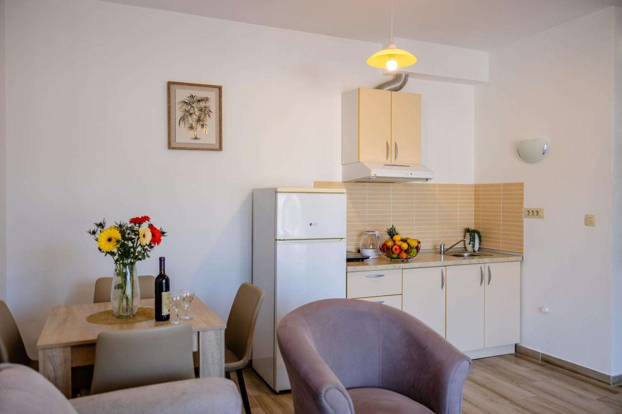 Arvala Apartments Μπούντβα Δωμάτιο φωτογραφία