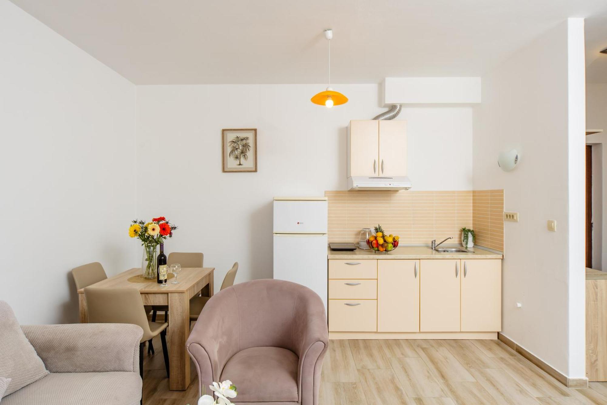Arvala Apartments Μπούντβα Δωμάτιο φωτογραφία
