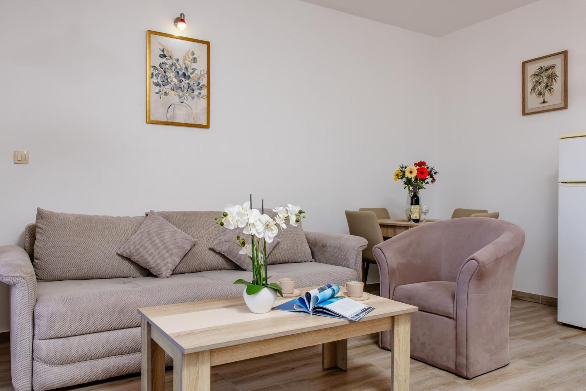 Arvala Apartments Μπούντβα Δωμάτιο φωτογραφία